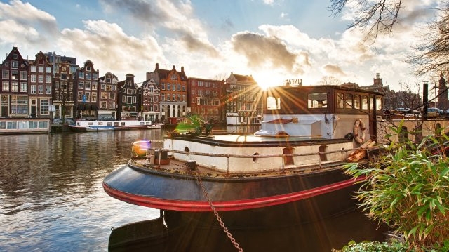 ე.წ. „საწოლის საკომისიო“ ტურისტებისთვის - ამსტერდამში სტუმრობა ძვირდება